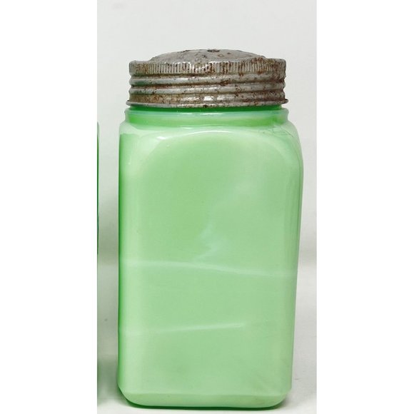 McKee Jadite Uranium Large Letters Glass Salt Shaker - Damaged Lid Front Graphic - Picture 4 of 9